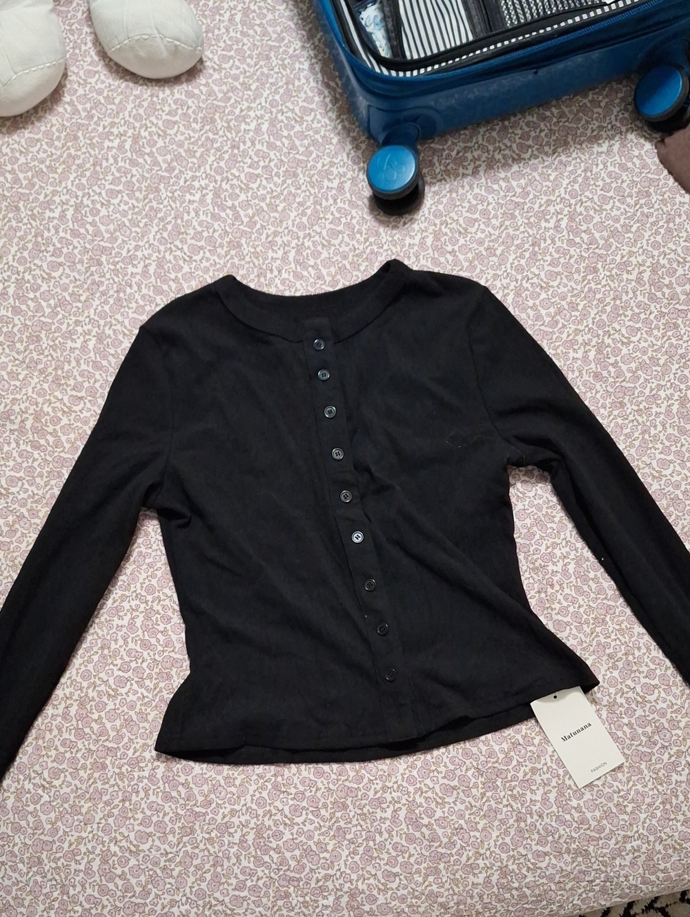 Minimalist Black Button-Front Women's Top - Matunana